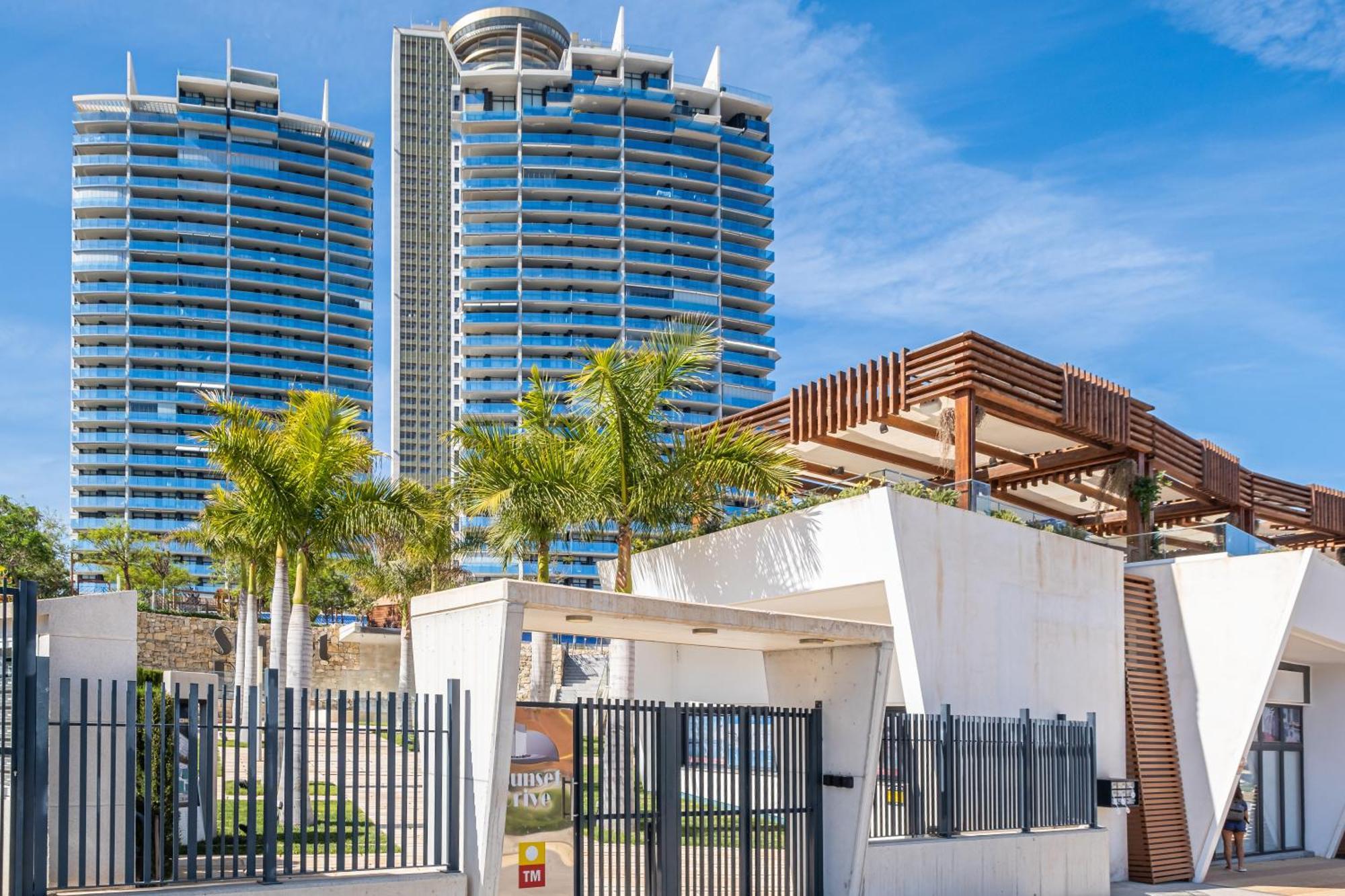 Sunset Drive Resort Apartment 4-8 Poniente Beach Benidorm Esterno foto
